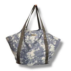 Columbia Easy Out Tote | Blue Tie-Dye 22L Travel Bag